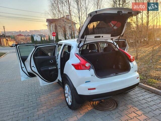 Белый Ниссан Жук, объемом двигателя 1.62 л и пробегом 188 тыс. км за 10500 $, фото 116 на Automoto.ua