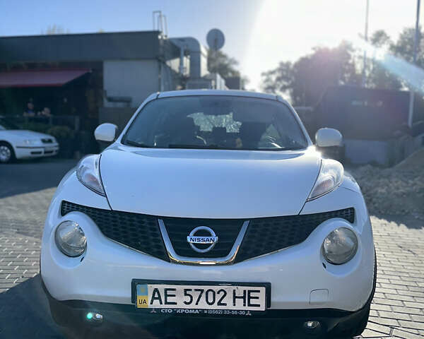 Ниссан Жук 2013 в Днепре (Днепропетровске) на Automoto.ua Белый Ниссан Жук, объемом двигателя 1.6 л и пробегом 212 тыс. км за 9000 $, фото 3 на Automoto.ua