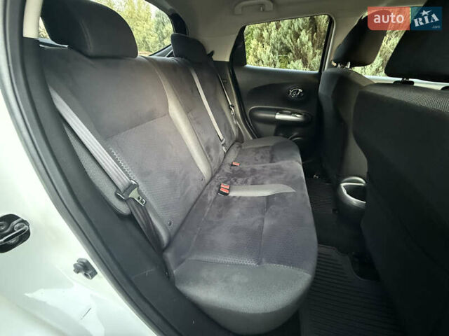 Белый Ниссан Жук, объемом двигателя 1.6 л и пробегом 137 тыс. км за 9600 $, фото 41 на Automoto.ua