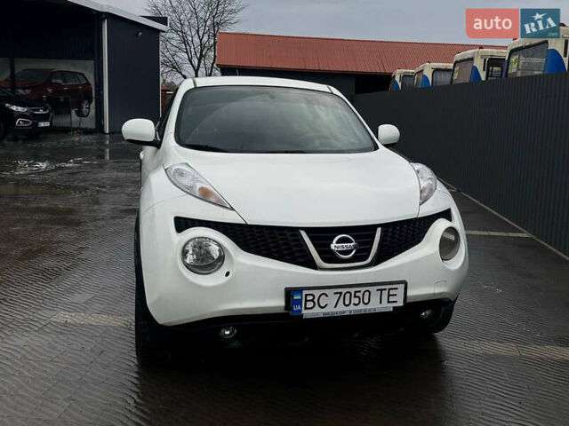 Белый Ниссан Жук, объемом двигателя 1.6 л и пробегом 136 тыс. км за 10500 $, фото 1 на Automoto.ua