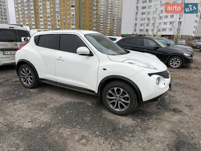 Белый Ниссан Жук, объемом двигателя 1.6 л и пробегом 106 тыс. км за 10400 $, фото 3 на Automoto.ua