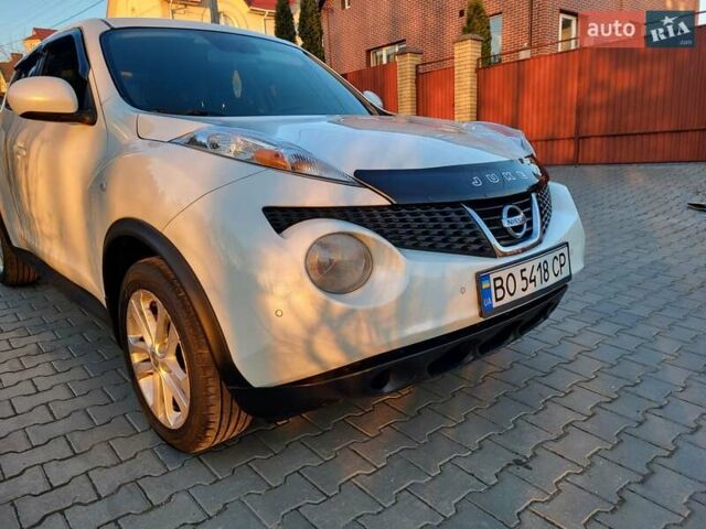 Белый Ниссан Жук, объемом двигателя 1.62 л и пробегом 188 тыс. км за 10500 $, фото 127 на Automoto.ua