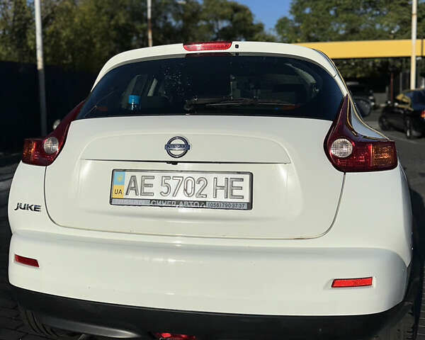 Ниссан Жук 2013 в Днепре (Днепропетровске) на Automoto.ua Белый Ниссан Жук, объемом двигателя 1.6 л и пробегом 212 тыс. км за 9000 $, фото 7 на Automoto.ua