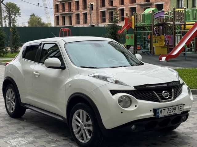 Белый Ниссан Жук, объемом двигателя 1.6 л и пробегом 124 тыс. км за 10200 $, фото 1 на Automoto.ua