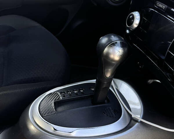 Белый Ниссан Жук, объемом двигателя 1.6 л и пробегом 158 тыс. км за 10500 $, фото 6 на Automoto.ua