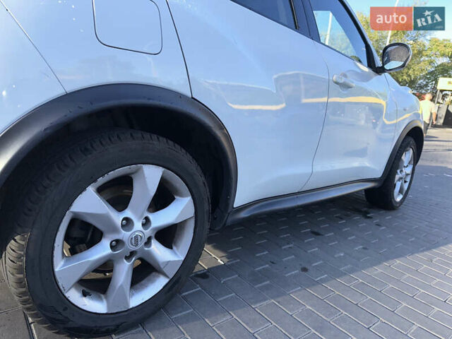 Ниссан Жук 2013 в Днепре (Днепропетровске) на Automoto.ua Белый Ниссан Жук, объемом двигателя 1.6 л и пробегом 212 тыс. км за 9000 $, фото 12 на Automoto.ua