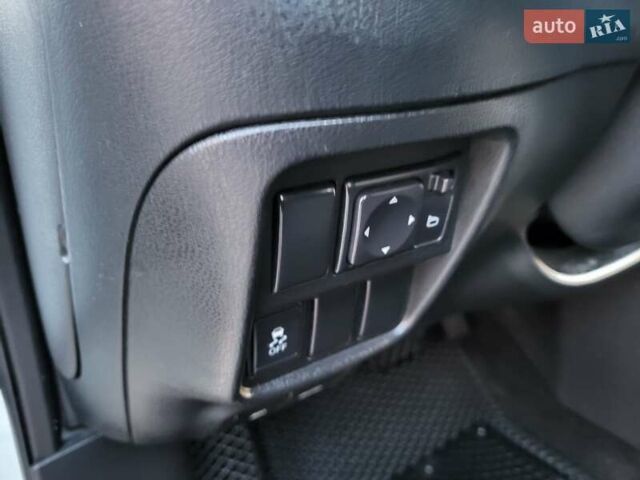 Белый Ниссан Жук, объемом двигателя 1.62 л и пробегом 188 тыс. км за 10500 $, фото 77 на Automoto.ua