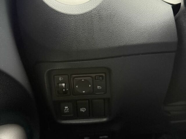 Білий Ніссан Жук, об'ємом двигуна 1.6 л та пробігом 106 тис. км за 10400 $, фото 14 на Automoto.ua