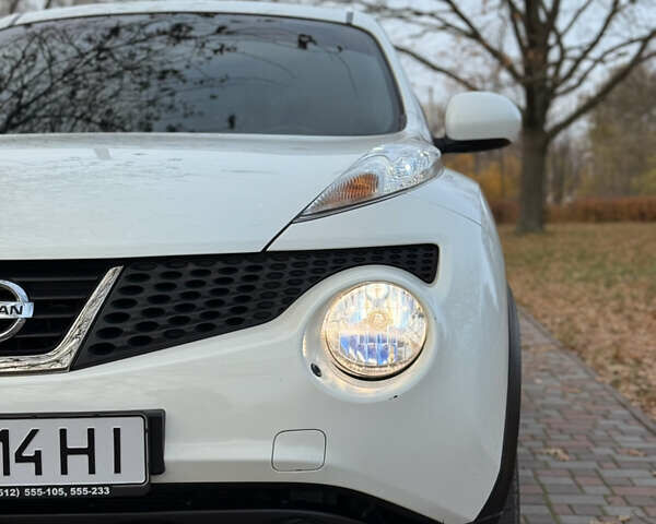 Білий Ніссан Жук, об'ємом двигуна 1.6 л та пробігом 95 тис. км за 10850 $, фото 13 на Automoto.ua
