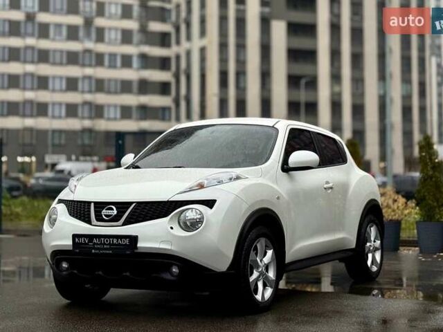 Белый Ниссан Жук, объемом двигателя 1.6 л и пробегом 175 тыс. км за 9500 $, фото 4 на Automoto.ua