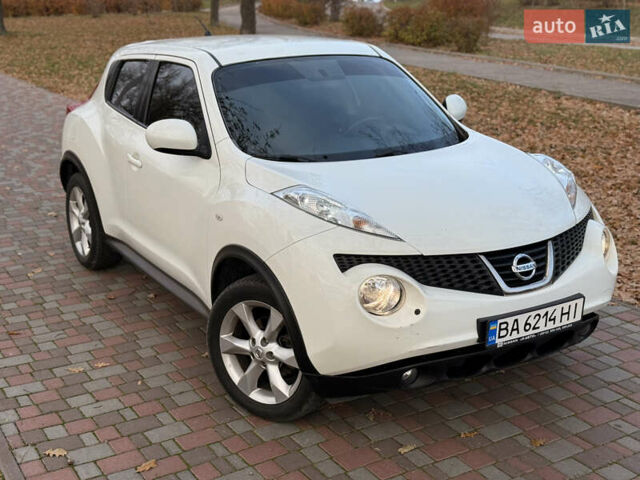 Білий Ніссан Жук, об'ємом двигуна 1.6 л та пробігом 95 тис. км за 10850 $, фото 16 на Automoto.ua