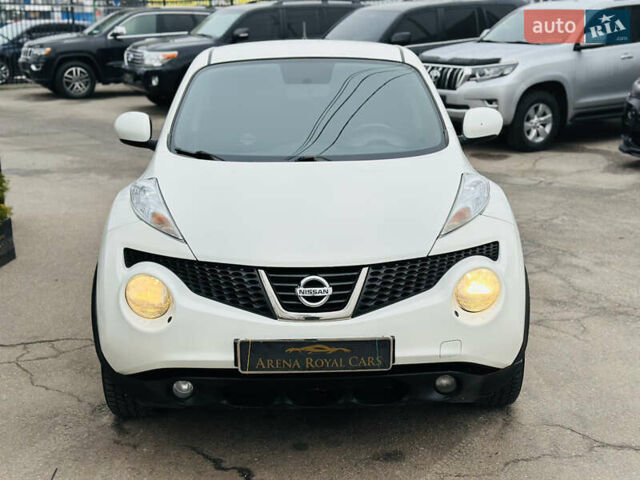 Белый Ниссан Жук, объемом двигателя 1.57 л и пробегом 106 тыс. км за 11500 $, фото 7 на Automoto.ua