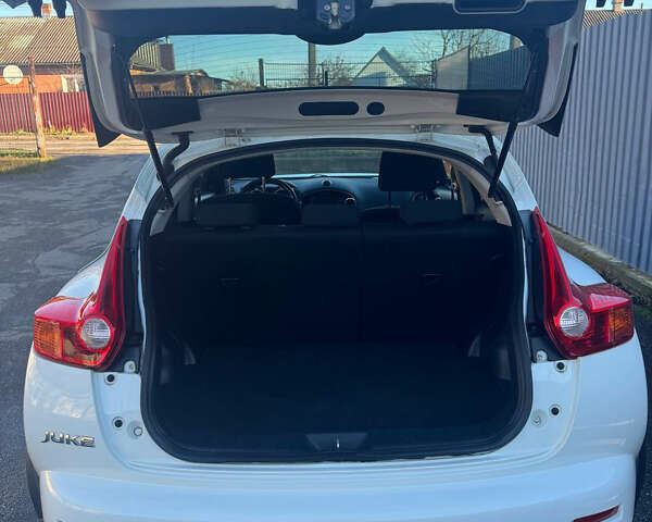 Білий Ніссан Жук, об'ємом двигуна 1.6 л та пробігом 149 тис. км за 9400 $, фото 4 на Automoto.ua