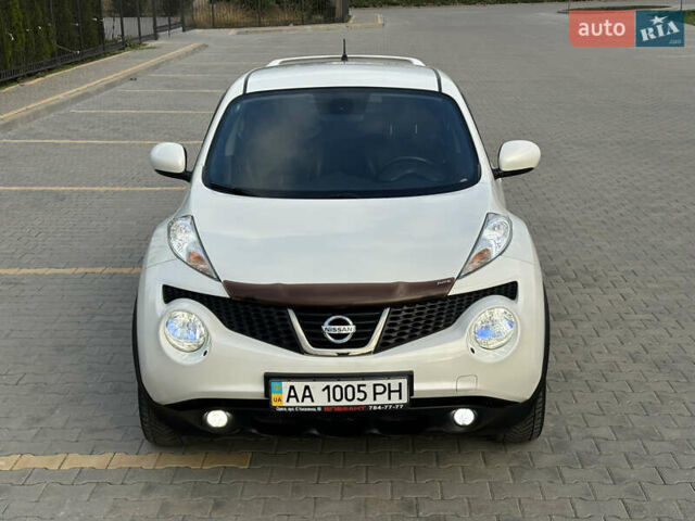 Белый Ниссан Жук, объемом двигателя 1.6 л и пробегом 86 тыс. км за 12700 $, фото 13 на Automoto.ua