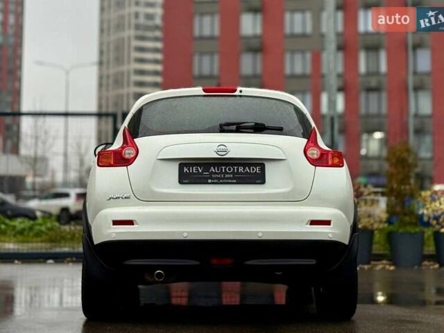 Белый Ниссан Жук, объемом двигателя 1.6 л и пробегом 175 тыс. км за 9500 $, фото 10 на Automoto.ua