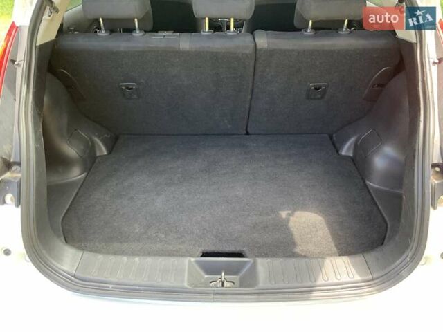 Білий Ніссан Жук, об'ємом двигуна 1.6 л та пробігом 110 тис. км за 8500 $, фото 7 на Automoto.ua