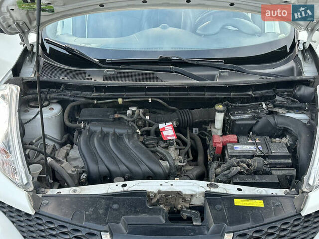 Белый Ниссан Жук, объемом двигателя 1.6 л и пробегом 86 тыс. км за 12700 $, фото 88 на Automoto.ua