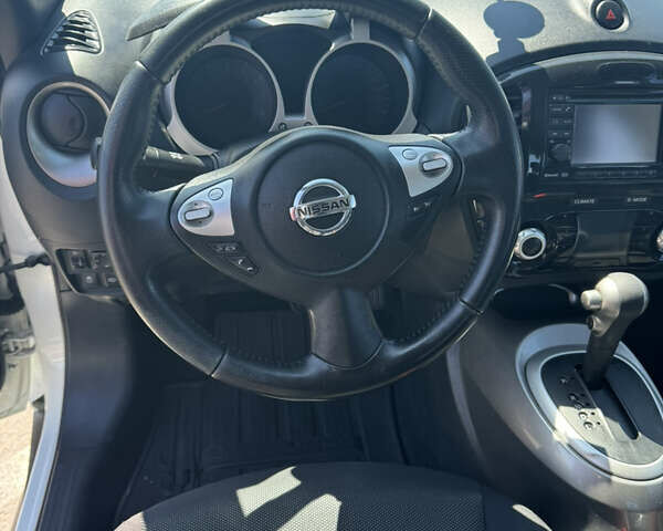 Білий Ніссан Жук, об'ємом двигуна 1.6 л та пробігом 129 тис. км за 10000 $, фото 2 на Automoto.ua