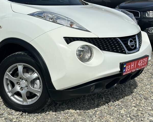 Белый Ниссан Жук, объемом двигателя 1.62 л и пробегом 168 тыс. км за 10650 $, фото 16 на Automoto.ua