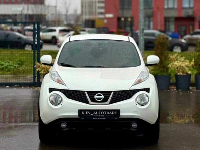 Белый Ниссан Жук, объемом двигателя 1.6 л и пробегом 175 тыс. км за 9500 $, фото 9 на Automoto.ua