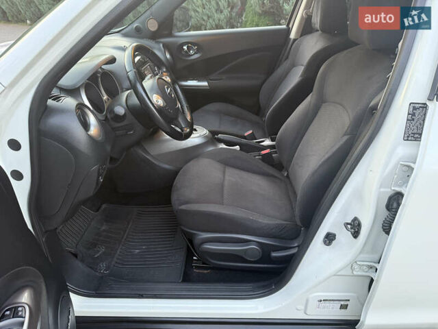 Белый Ниссан Жук, объемом двигателя 1.6 л и пробегом 137 тыс. км за 9600 $, фото 21 на Automoto.ua