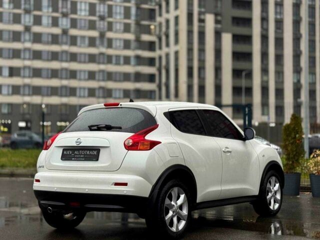 Белый Ниссан Жук, объемом двигателя 1.6 л и пробегом 175 тыс. км за 9500 $, фото 4 на Automoto.ua