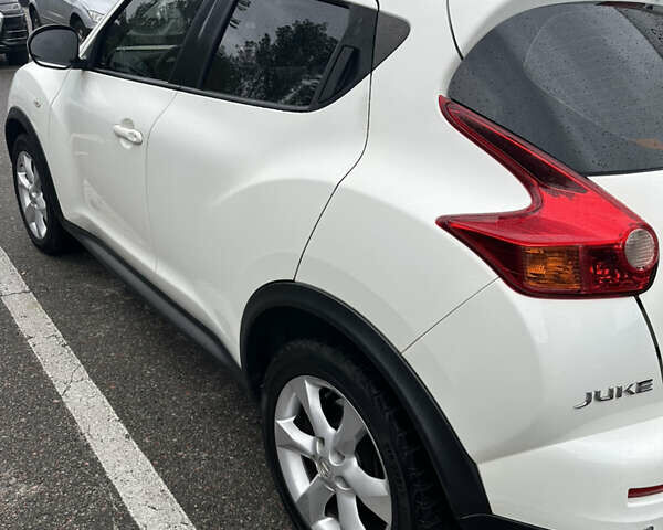 Білий Ніссан Жук, об'ємом двигуна 1.6 л та пробігом 160 тис. км за 10500 $, фото 4 на Automoto.ua