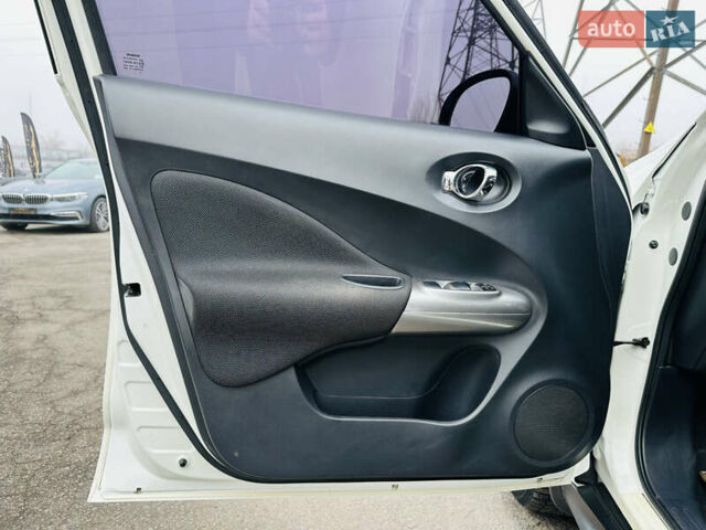 Белый Ниссан Жук, объемом двигателя 1.57 л и пробегом 106 тыс. км за 11500 $, фото 14 на Automoto.ua