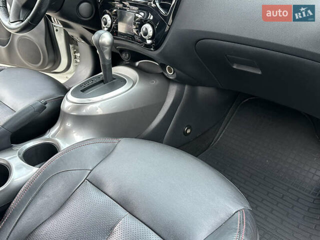 Белый Ниссан Жук, объемом двигателя 1.6 л и пробегом 86 тыс. км за 12700 $, фото 43 на Automoto.ua