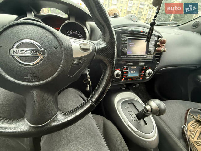 Белый Ниссан Жук, объемом двигателя 0 л и пробегом 218 тыс. км за 10500 $, фото 4 на Automoto.ua