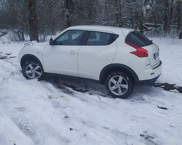 Белый Ниссан Жук, объемом двигателя 1.6 л и пробегом 123 тыс. км за 9800 $, фото 26 на Automoto.ua