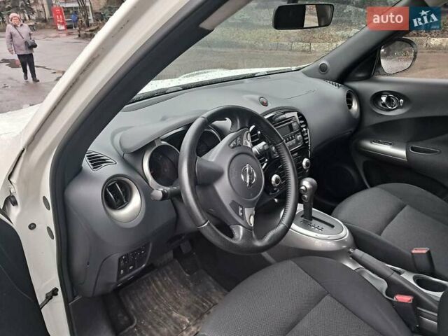 Белый Ниссан Жук, объемом двигателя 1.6 л и пробегом 72 тыс. км за 11500 $, фото 3 на Automoto.ua