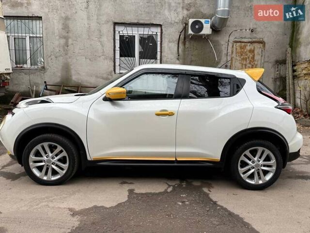 Белый Ниссан Жук, объемом двигателя 1.6 л и пробегом 106 тыс. км за 10700 $, фото 6 на Automoto.ua