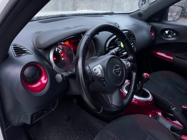 Білий Ніссан Жук, об'ємом двигуна 1.6 л та пробігом 118 тис. км за 7900 $, фото 9 на Automoto.ua