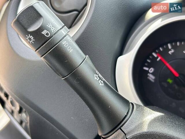 Белый Ниссан Жук, объемом двигателя 1.6 л и пробегом 152 тыс. км за 10200 $, фото 20 на Automoto.ua