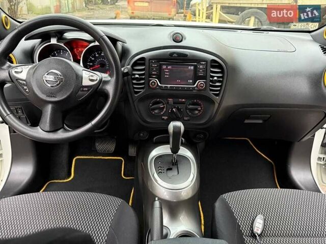 Белый Ниссан Жук, объемом двигателя 1.6 л и пробегом 106 тыс. км за 10700 $, фото 25 на Automoto.ua
