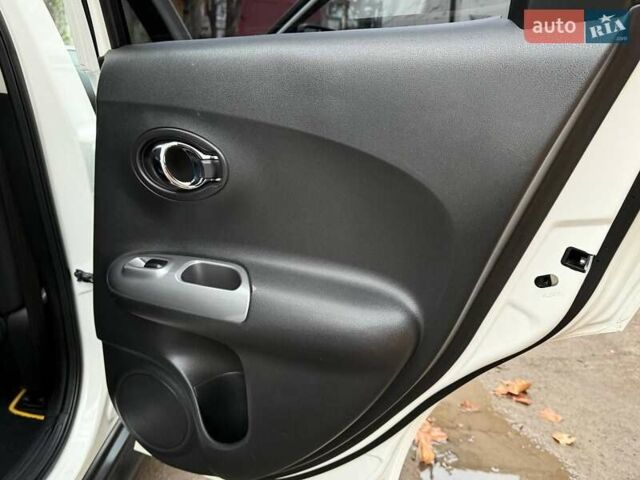 Белый Ниссан Жук, объемом двигателя 1.6 л и пробегом 106 тыс. км за 10700 $, фото 34 на Automoto.ua