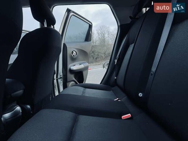 Белый Ниссан Жук, объемом двигателя 1.6 л и пробегом 107 тыс. км за 8999 $, фото 29 на Automoto.ua