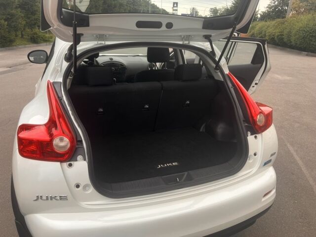 Белый Ниссан Жук, объемом двигателя 1.6 л и пробегом 144 тыс. км за 9000 $, фото 11 на Automoto.ua