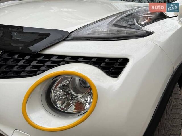 Белый Ниссан Жук, объемом двигателя 1.6 л и пробегом 106 тыс. км за 10700 $, фото 21 на Automoto.ua
