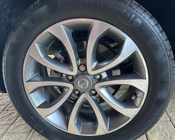 Белый Ниссан Жук, объемом двигателя 1.6 л и пробегом 50 тыс. км за 14500 $, фото 7 на Automoto.ua