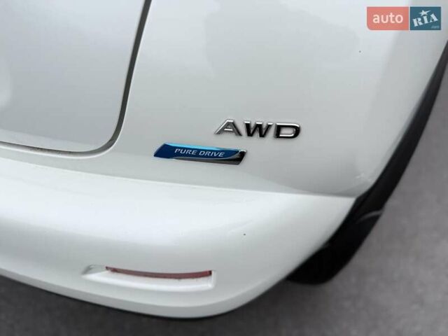 Білий Ніссан Жук, об'ємом двигуна 1.62 л та пробігом 144 тис. км за 9950 $, фото 2 на Automoto.ua