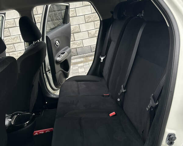 Ниссан Жук 2014 в Ровно на Automoto.ua Белый Ниссан Жук, объемом двигателя 1.5 л и пробегом 105 тыс. км за 11400 $, фото 26 на Automoto.ua