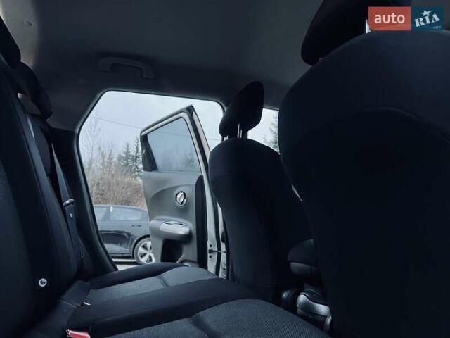 Белый Ниссан Жук, объемом двигателя 1.6 л и пробегом 107 тыс. км за 8999 $, фото 26 на Automoto.ua