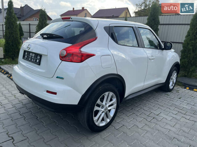 Белый Ниссан Жук, объемом двигателя 1.6 л и пробегом 123 тыс. км за 9390 $, фото 28 на Automoto.ua