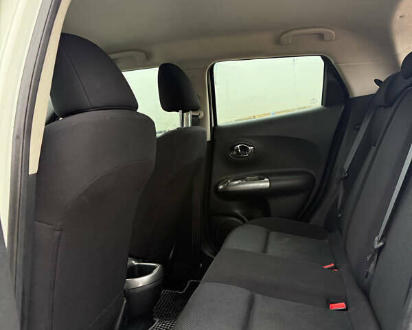 Білий Ніссан Жук, об'ємом двигуна 1.6 л та пробігом 130 тис. км за 10500 $, фото 26 на Automoto.ua