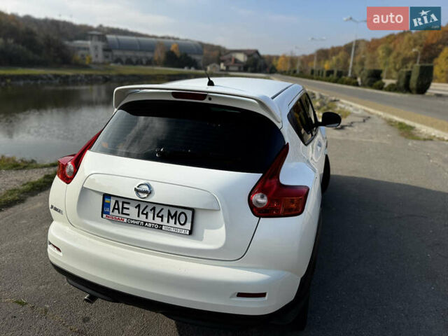 Белый Ниссан Жук, объемом двигателя 1.6 л и пробегом 60 тыс. км за 12999 $, фото 5 на Automoto.ua