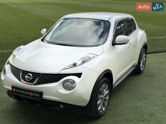 Белый Ниссан Жук, объемом двигателя 1.6 л и пробегом 55 тыс. км за 13300 $, фото 6 на Automoto.ua