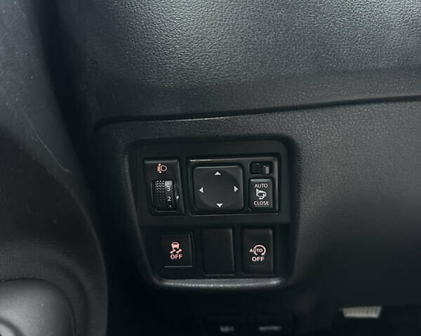Ниссан Жук 2014 в Ровно на Automoto.ua Белый Ниссан Жук, объемом двигателя 1.5 л и пробегом 105 тыс. км за 11400 $, фото 33 на Automoto.ua