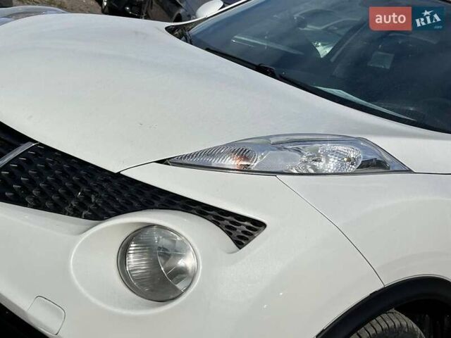 Белый Ниссан Жук, объемом двигателя 1.6 л и пробегом 152 тыс. км за 10200 $, фото 9 на Automoto.ua